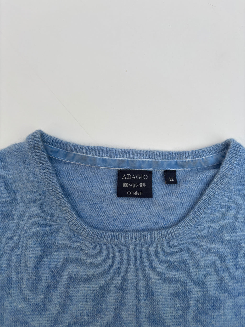 Sweater cashemere celeste Adagio