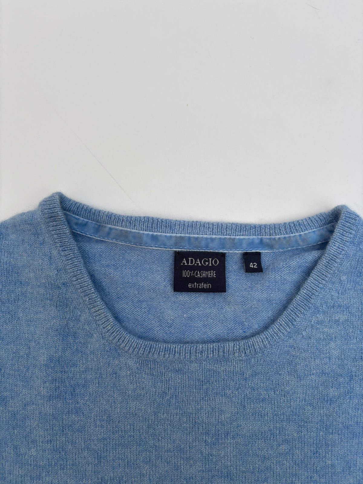 Sweater cashemere celeste Adagio