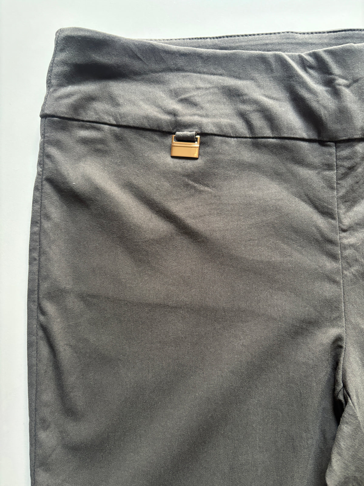 Pantalón capri verde Alfani