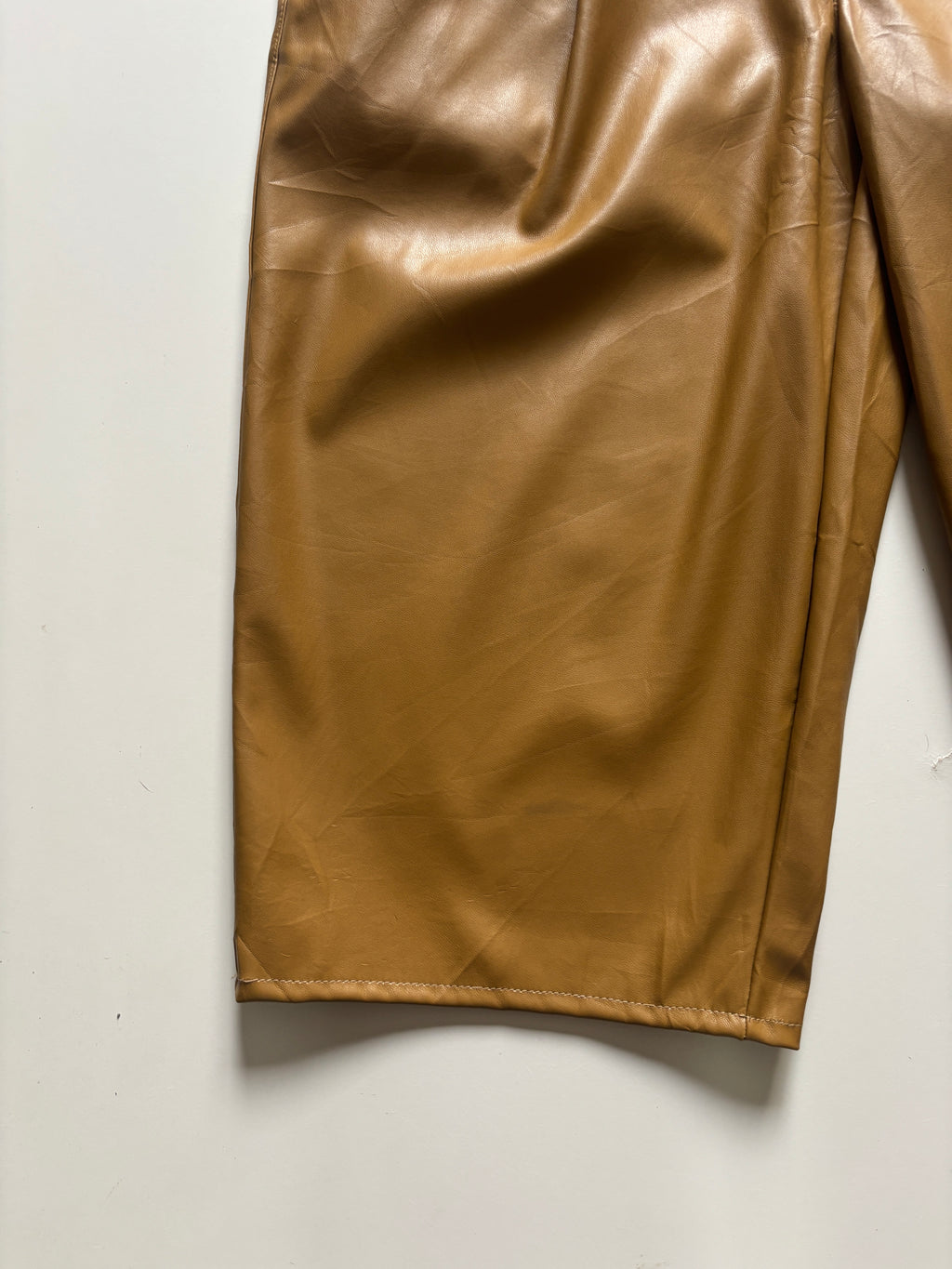 Pantalon pescador cuerina A new day
