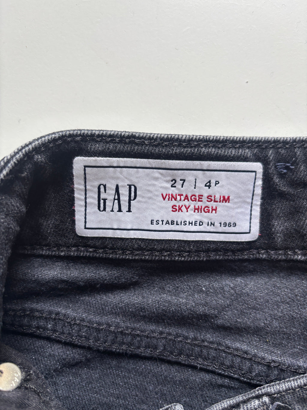 Jeans Gap gris oscuro