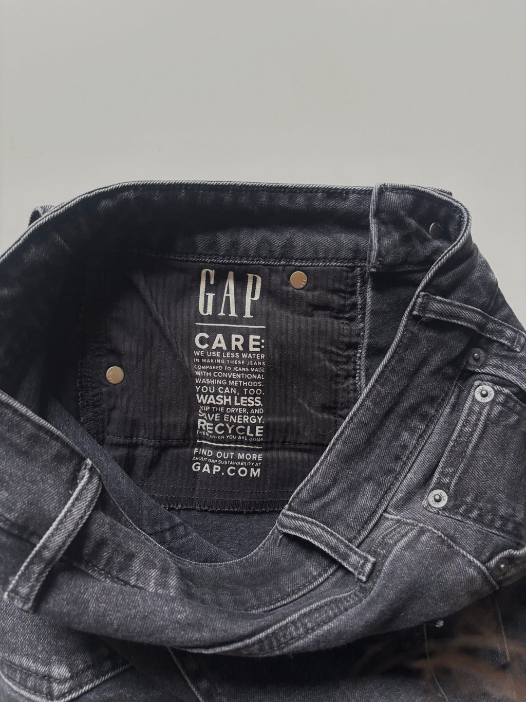 Jeans Gap gris oscuro