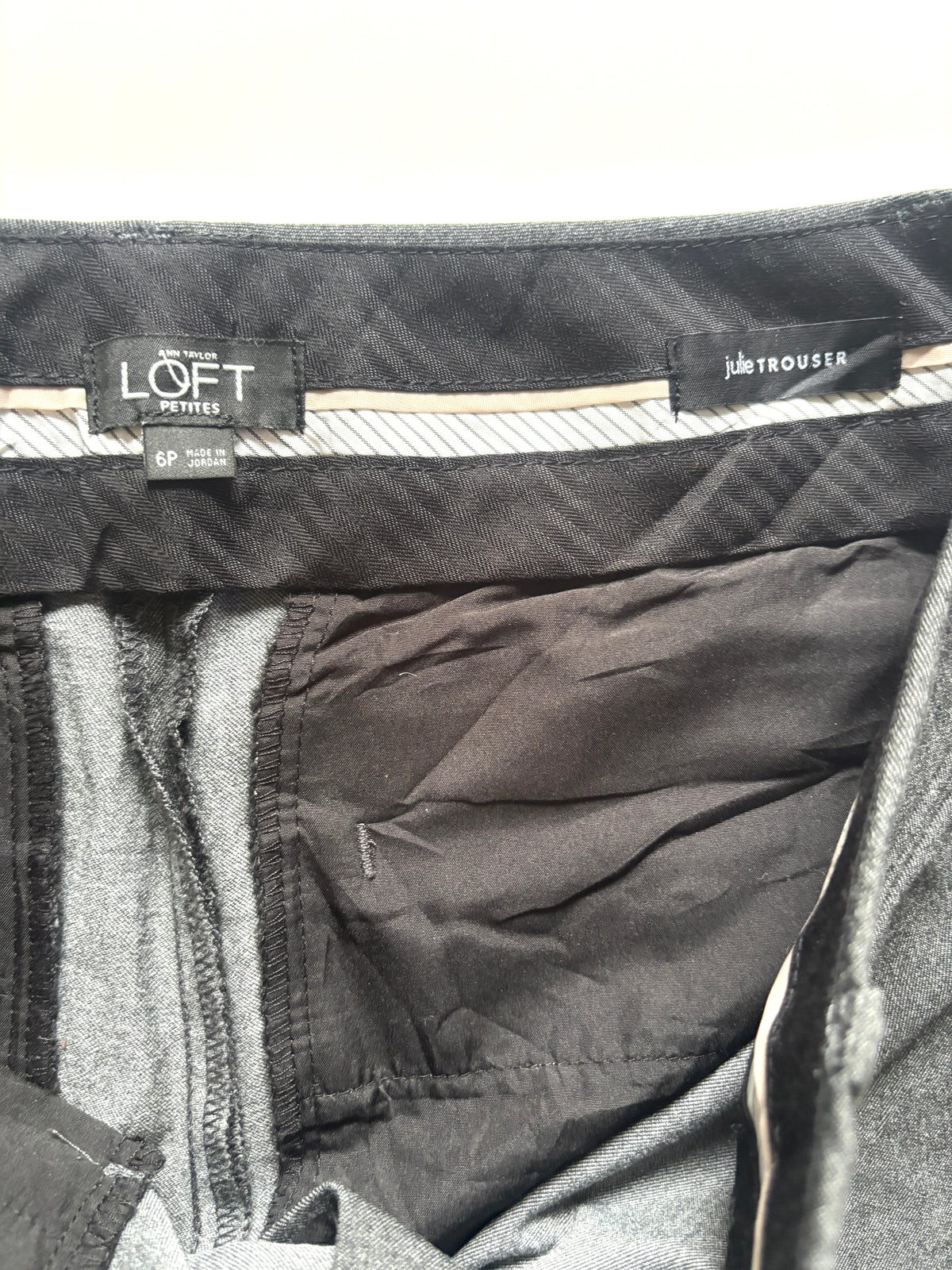 Pantalón gris Loft