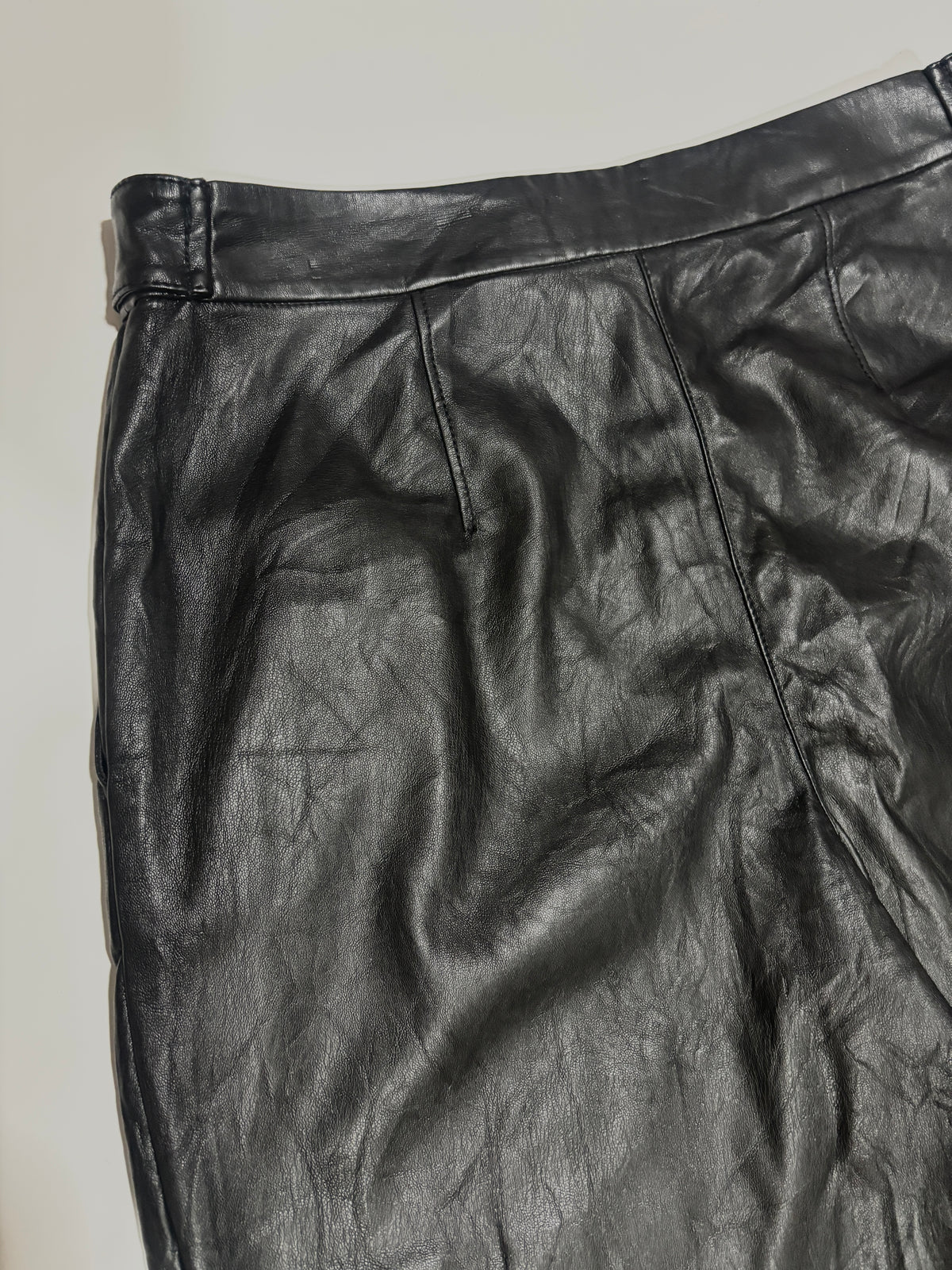 Pantalón Loft cuerina