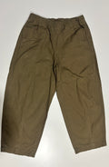 Pantalón verde Universal thread