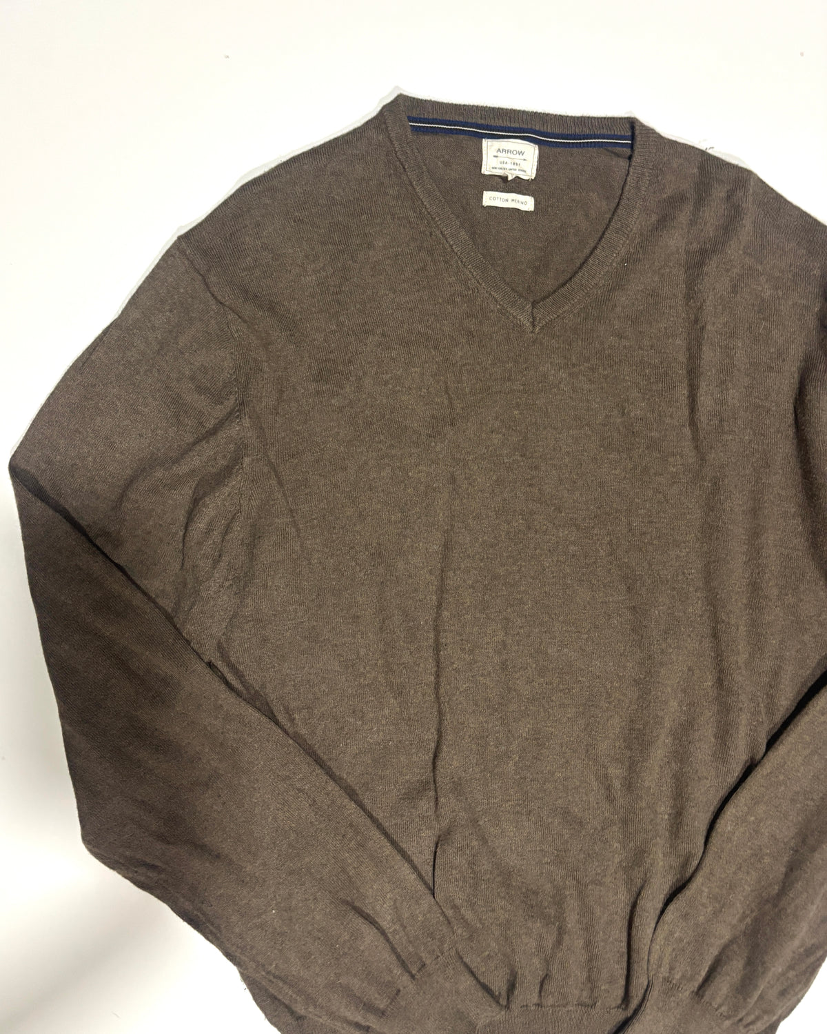 Sweater Arrow cafe con lana