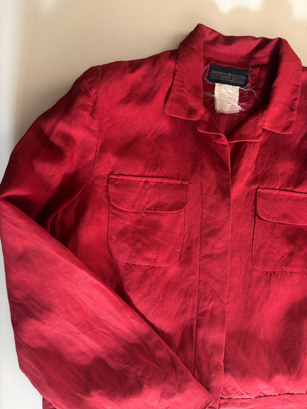 Chaqueta crop roja Herman heist