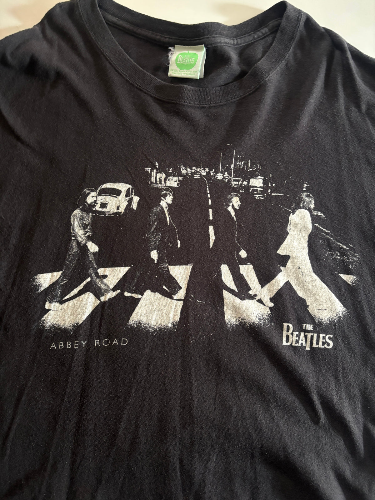 Polera de rock The Beatles etiqueta